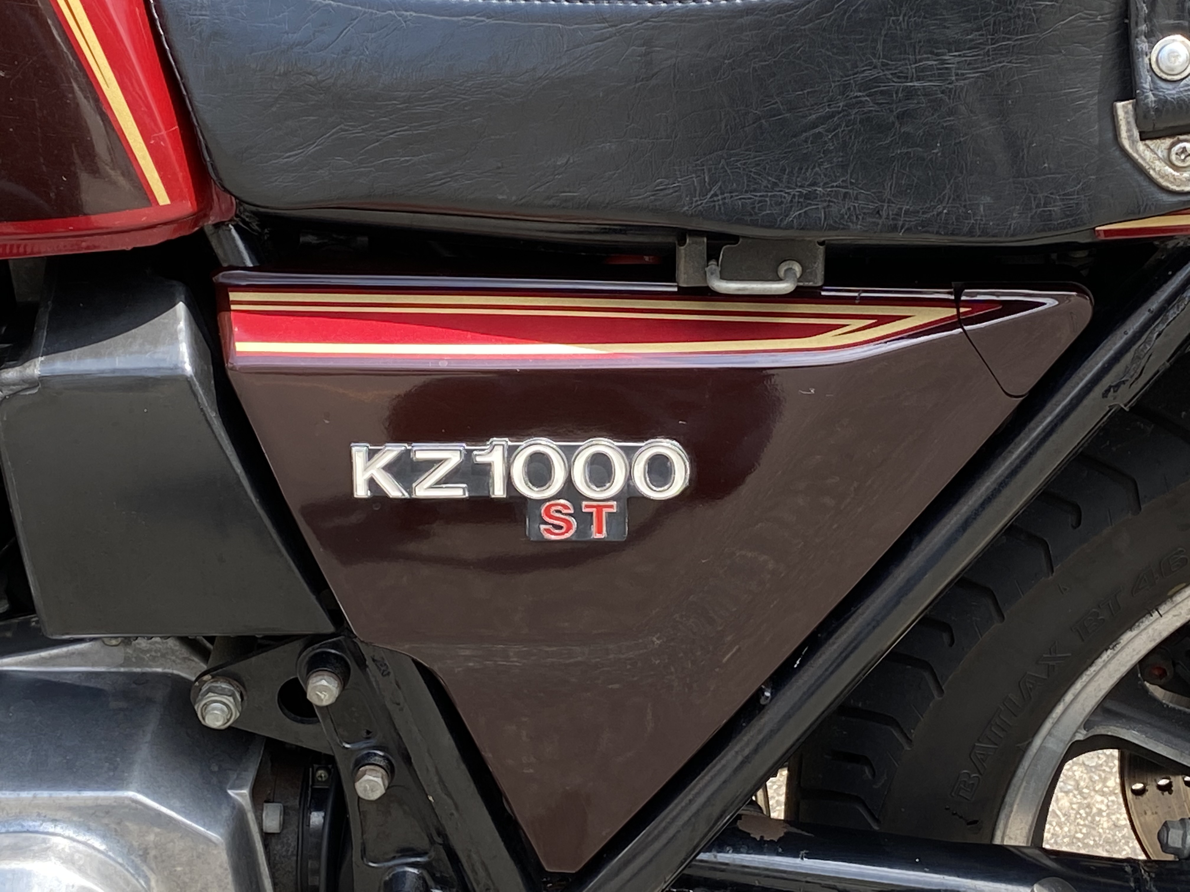 カワサキ KZ1000ST イメージ画像
